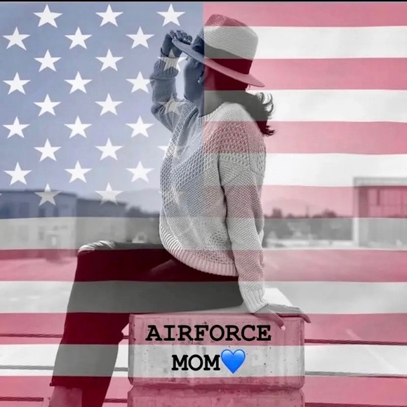 Meet your Posher, Gladys - Picture 7 of 7